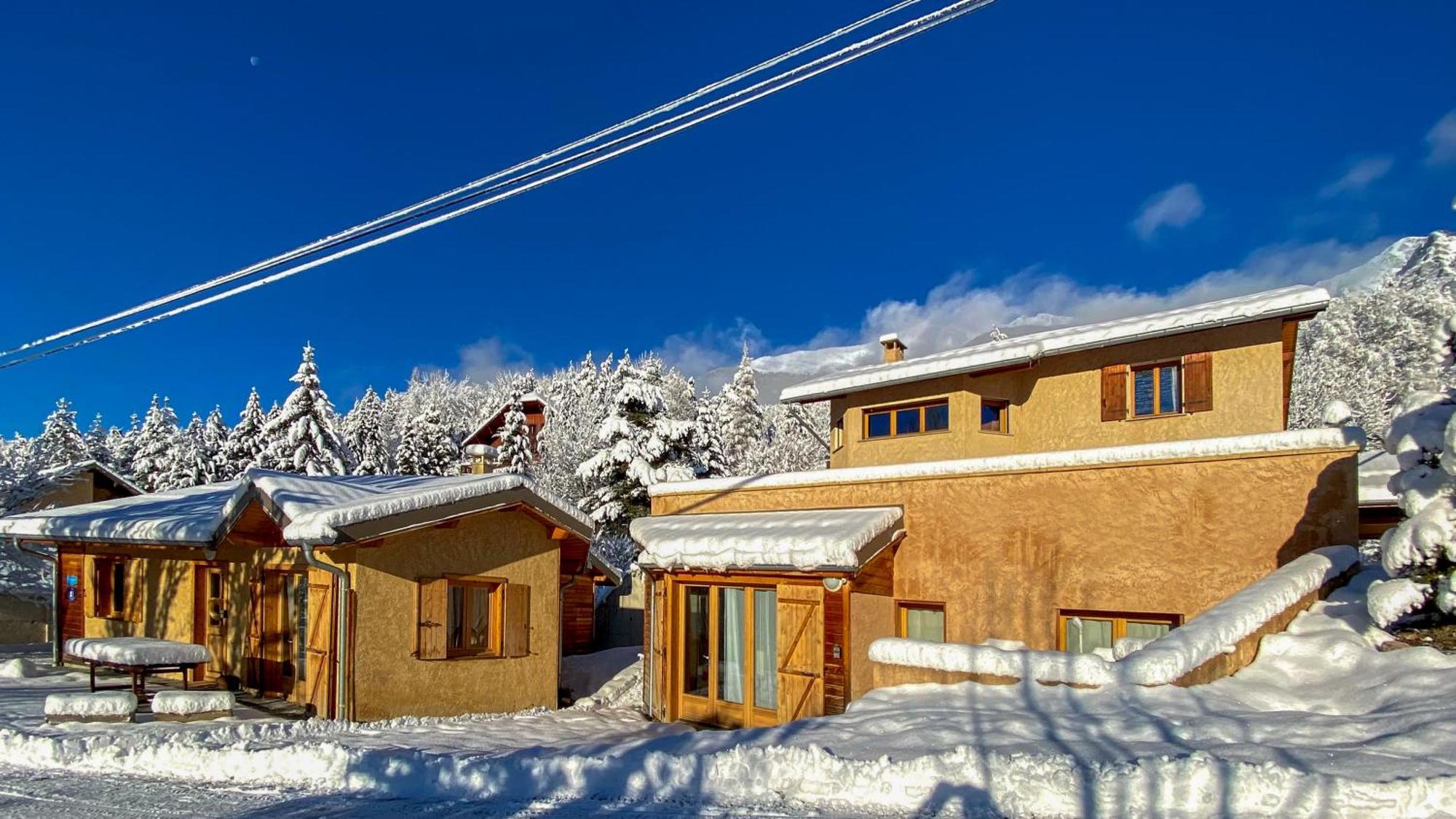 L'Intermede & En Toute Amitie - Les Gites De L'Argile Faucon-de-Barcelonnette Exterior photo